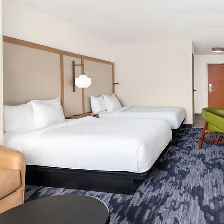 Fairfield Inn & Suites Saginaw Exterior photo