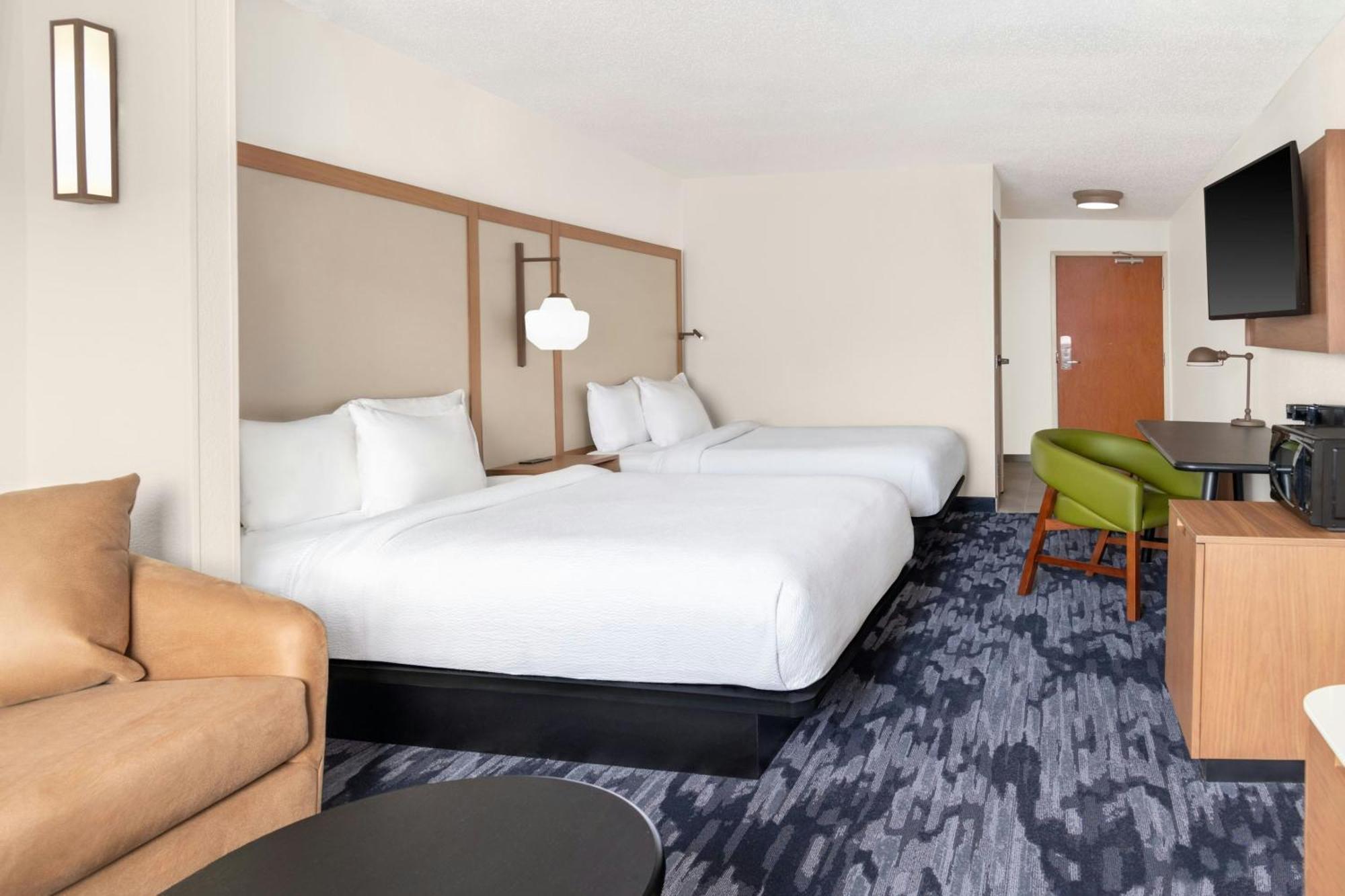 Fairfield Inn & Suites Saginaw Exterior photo