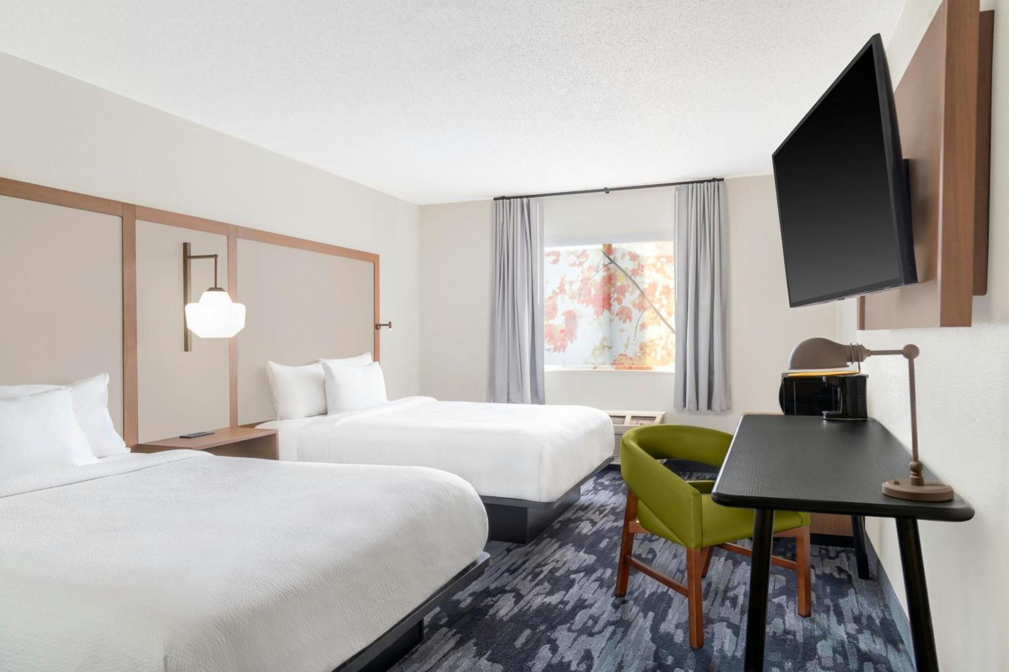 Fairfield Inn & Suites Saginaw Exterior photo